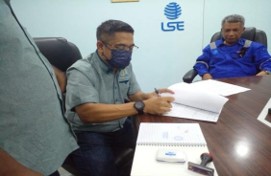 Signing Ceremony